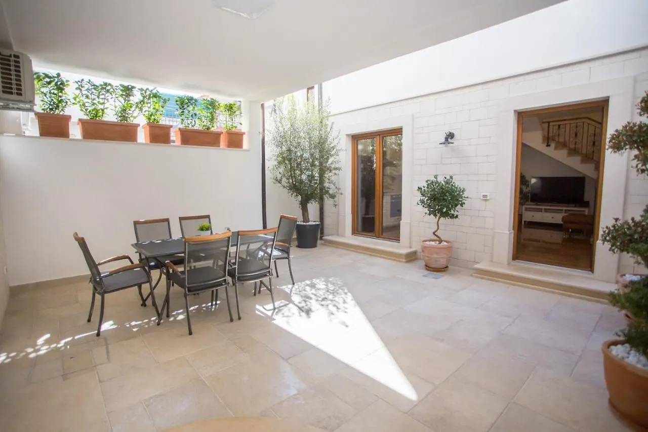 Holiday Home Camellia Poreč