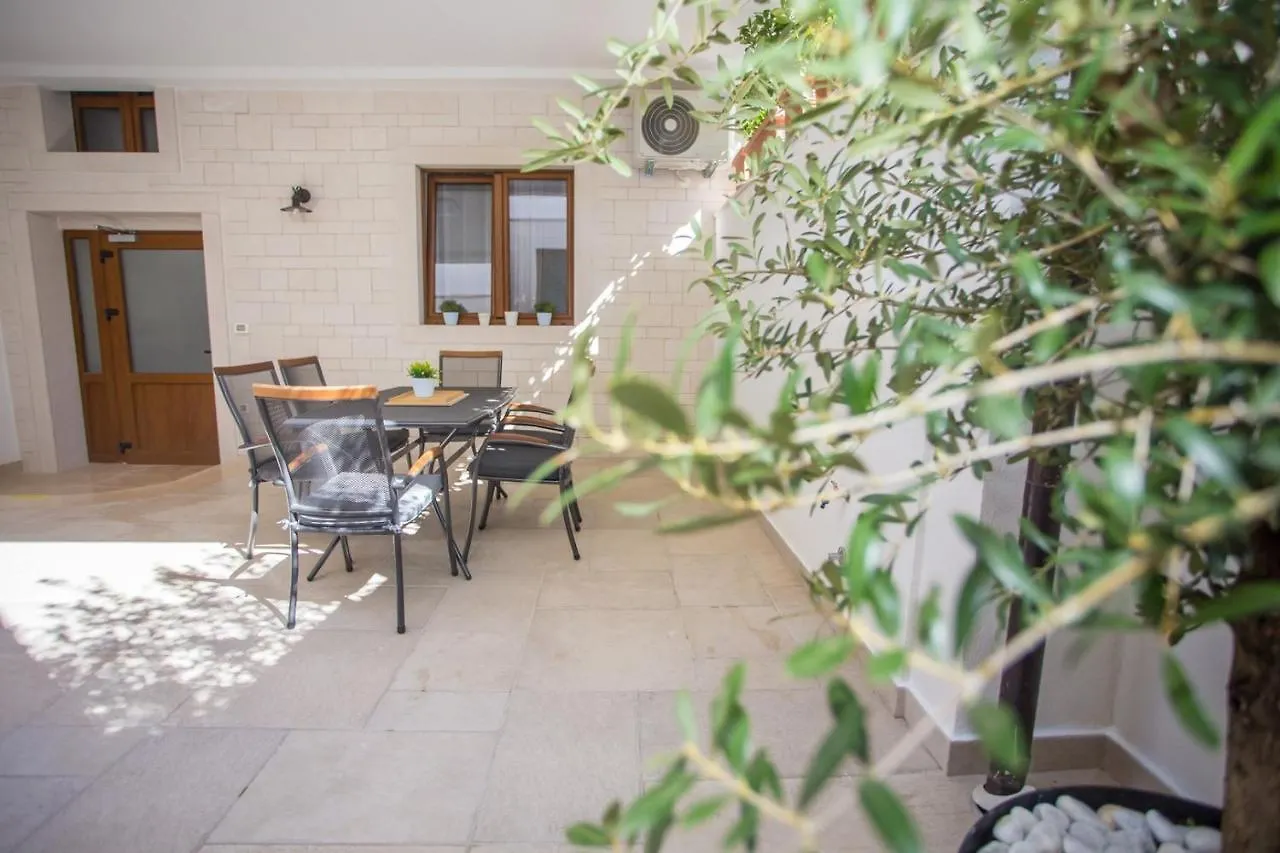 Holiday Home Camellia Poreč